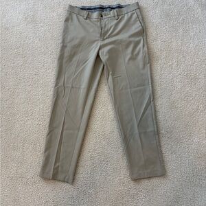 Haggar Men's Cool 18 Pro Slim Fit Flat Front Super Flex Waistband Casual Pant